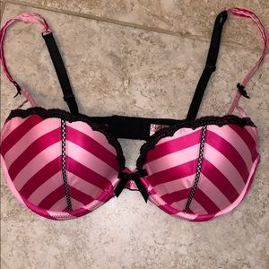 Victoria’s Secret “Sexy Little Things” Bra